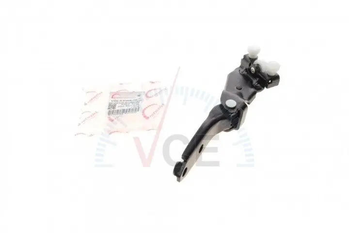 Ролик двери (боковой/средний) vw caddy 03-(r) (2k0843336) ROTWEISS RWS1052 (фото 1)