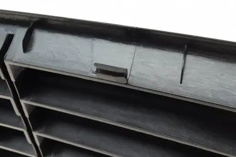 Решетка радиатора vw lt 96-00 ROTWEISS RWS1399