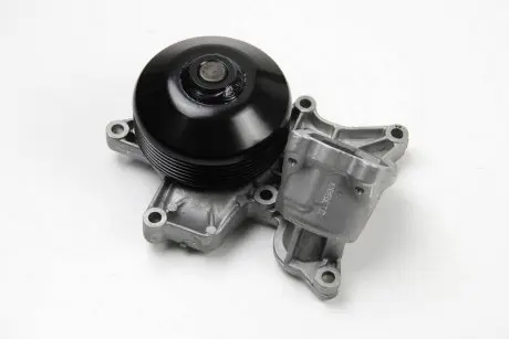 Водяной насос bmw 1, 3 e91/2/3, 5 e60/e61, x1/x3 2.0/2.5/3.0d SALERI SIL PA1487