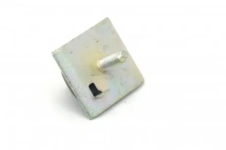 Кронштейн подвеска двигателя. SASIC 8441171