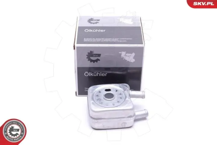 Фото 1 - Радиатор масляный vw caddy/crafter/t5 1.9/2.5tdi 03-15 (теплообменник) Skv Germany 31SKV202 Радиатор масляный vw caddy/crafter/t5 1.9/2.5tdi 03-15 (теплообменник) Skv Germany 31SKV202 (фото 1)