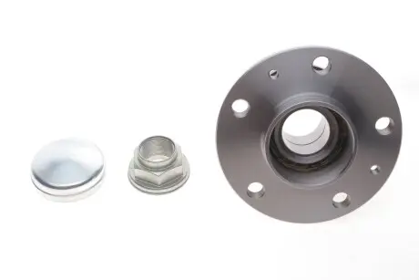 Комплект подшипника ступицы колеса SNR R140.89