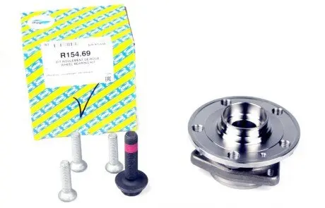 Комплект подшипника ступицы колеса SNR R154.69