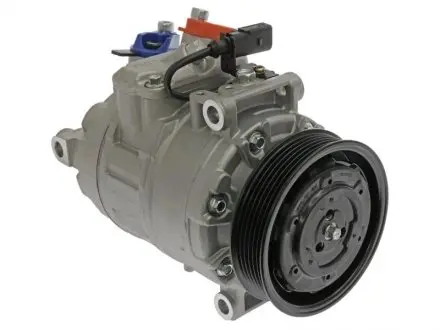 Комп-р кондиц. [oe 7p0820803d] au q7/vw toureg STARLINE DK STK0439