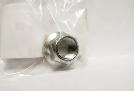 Гайка самозатяжная SUBARU 20550-AA010