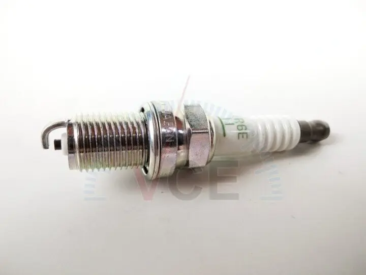 Свеча зажигания SUBARU 22401-AA310 (фото 1)