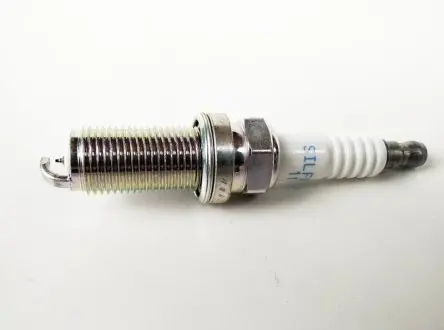 Свіча запалювання SUBARU 22401AA720