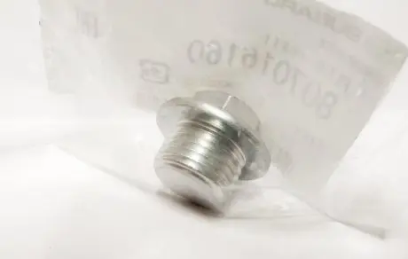 Пробка піддону двигуна SUBARU 80701-6160