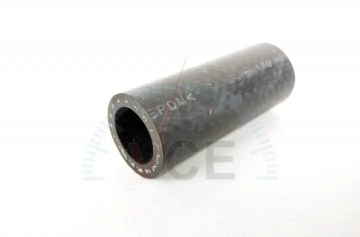 Фото 1 - Шланг системи охолодження водяний SUBARU 807615030 Шланг системи охолодження водяний SUBARU 807615030 (фото 1)