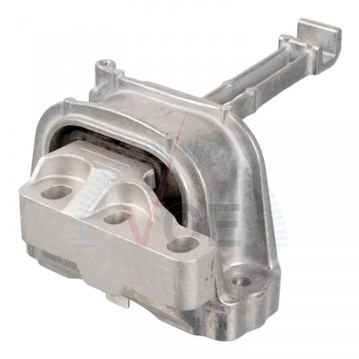 Подушка двигуна (r) audi a3-q2-skoda octavia-vw golf vii 15- SWAG 30108017 (фото 1)