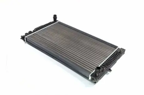 Радіатор охолодження vw passat 96-05,a4,a6 (2,4-2,8l,2,5td mt) TEMPEST TP.151060497