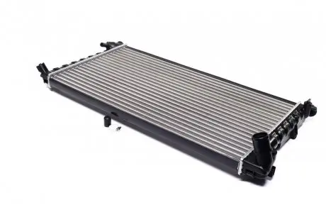 Радиатор охлаждения partner/berlingo/c4 96-02 TEMPEST TP.15.61.315