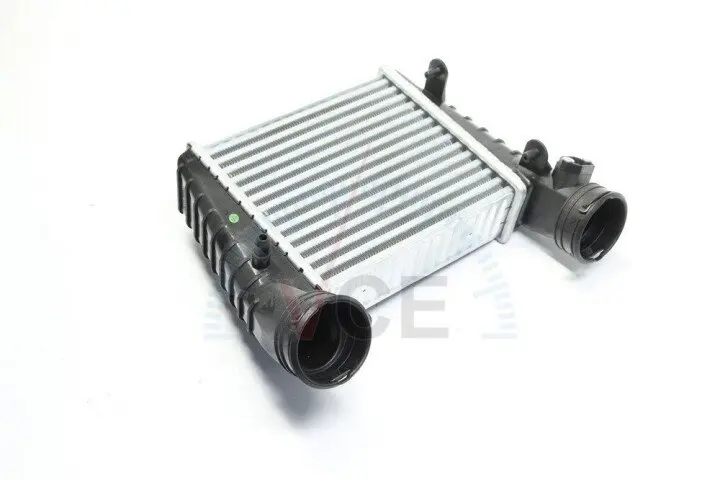 Интеркуллер vw passat 00-05 (1.8t) TEMPEST TP.1596731 (фото 1)