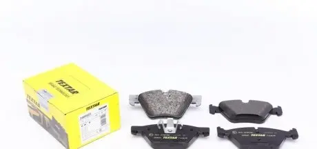 Комплект тормозных колодок, дисковый тормоз TEXTAR 2409601