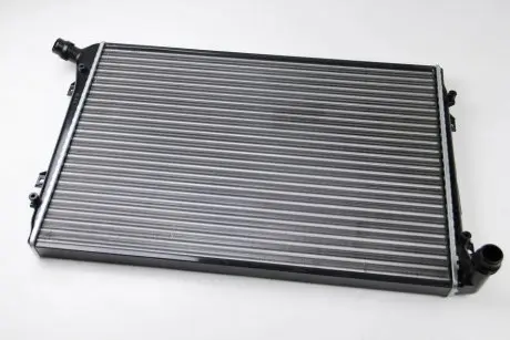 Радіатор, охолодження двигуна THERMOTEC D7W036TT