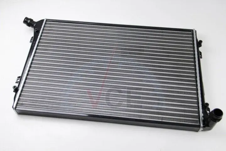 Радиатор, охлаждение двигателя THERMOTEC D7W036TT (фото 1)