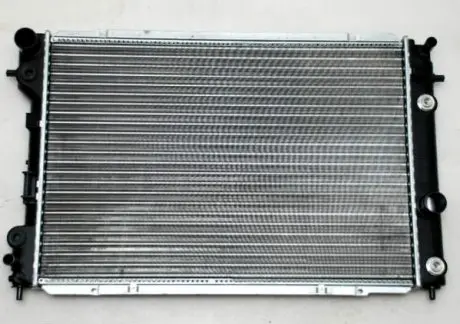 Радиатор, охлаждение двигателя THERMOTEC D7X033TT