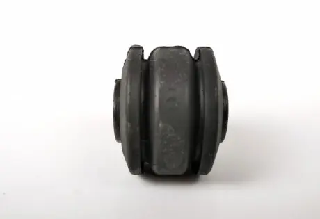 Втулка переднього стабілізатора внутрішня TOYOTA 48849-60010