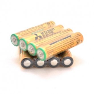 Батарейка лужна mitsubishi 1.5v aaa/lr03, 4s shrink pack, 400pcs/ctn Transkompani 17251 (фото 1)
