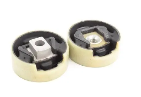 Подушки двигателя в подрамник 12-> VAG 5Q0198037