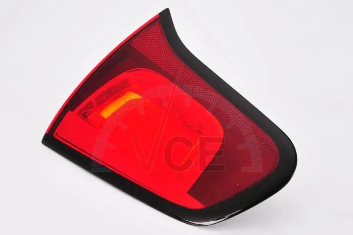 Фото 1 - Фонарь задний VALEO 043951 Фонарь задний VALEO 043951 (фото 1)