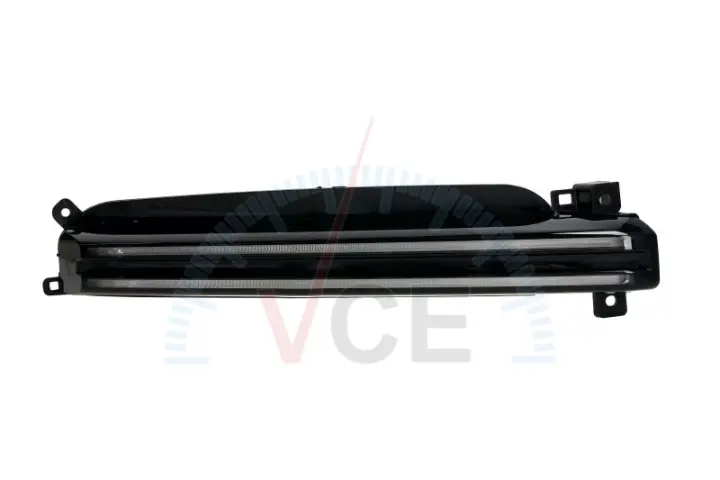 Фото 1 - Лампа сигнала поворота переднего (черный, LED, с контурным светодиодом) PORSCHE CAYENNE 2.9-4.0 05.17- 09.17- VALEO 047726 Лампа сигнала поворота переднего (черный, LED, с контурным светодиодом) PORSCHE CAYENNE 2.9-4.0 05.17- 09.17- VALEO 047726 (фото 1)