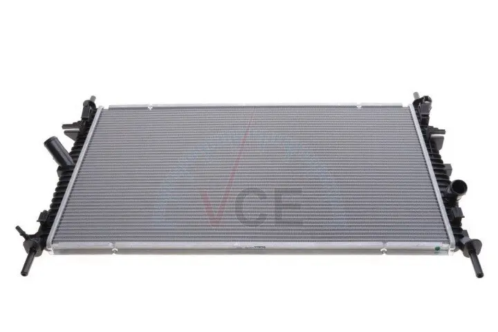 Радиатор охлаждения Ford Trаnsit 2.0 есoBluе 19- VALEO 733245 (фото 1)