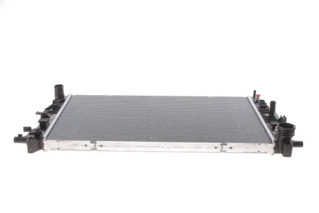 Радиатор охлаждения двигателя VALEO 735089