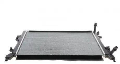 Радиатор, охлаждение двигателя VALEO 735179