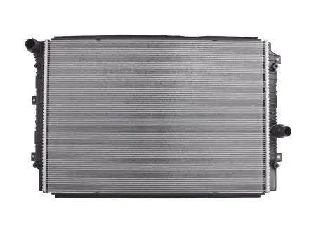 Радиатор, охлаждение двигателя VALEO 735629