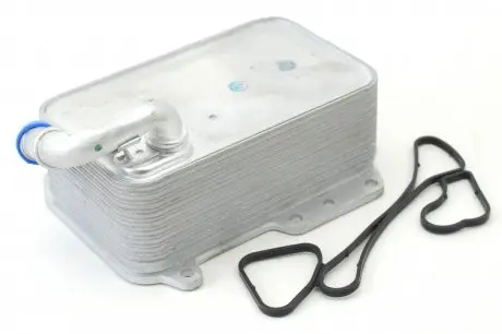 Радиатор масляный audi a4/a6/q7/vw touareg/porsche cayenne/panamera 3.0tdi 07-(теплообменник) Van Wezel 03003405