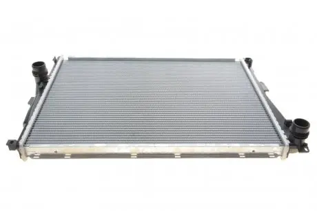 Радиатор охлаждения двигателя 3-serie all e46 at 98-05 Van Wezel 06002205