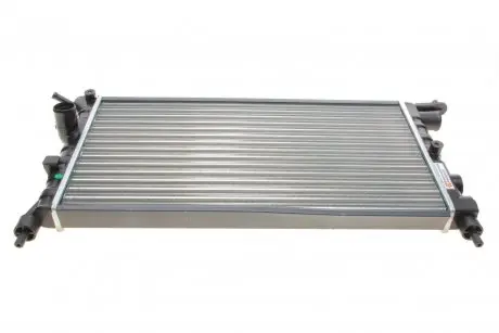 Радиатор, охлаждение двигателя Van Wezel 37002183