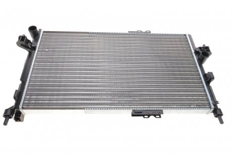 Радиатор, охлаждение двигателя Van Wezel 37002305