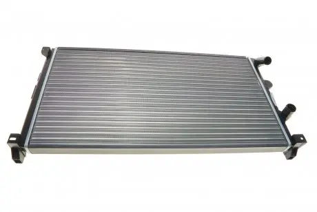 Радиатор охлаждения opel movano a (98-)/renault master ii Van Wezel 43002322